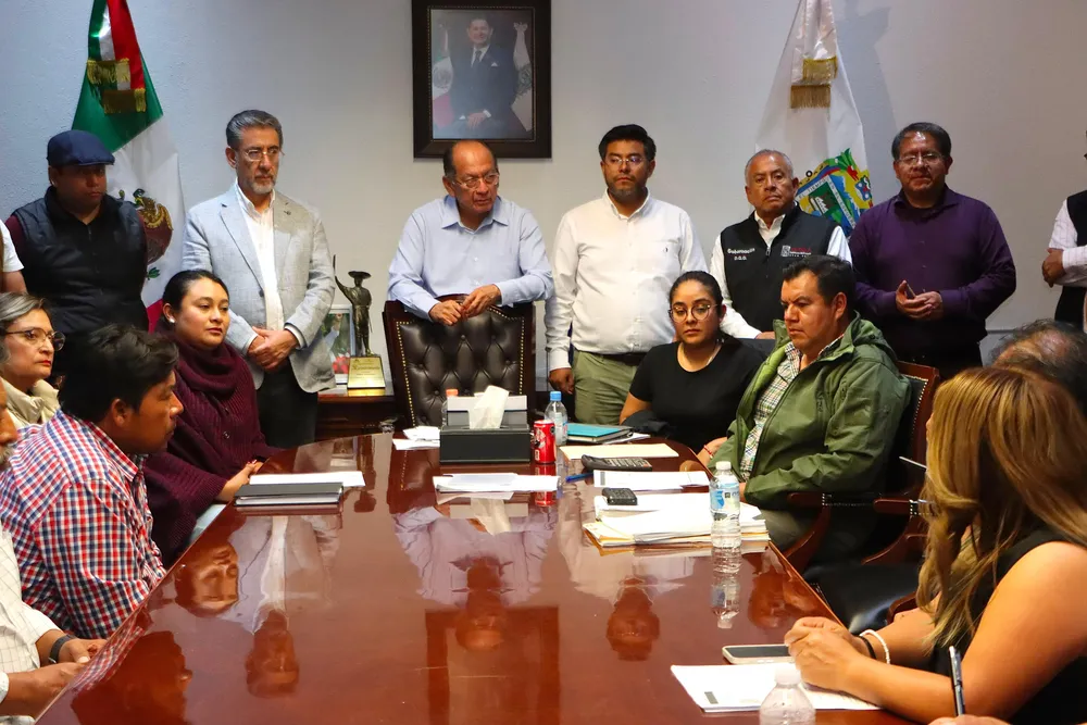 Gobierno federal y estatal logran acuerdos con pobladores de Santa Maria La Alta 03