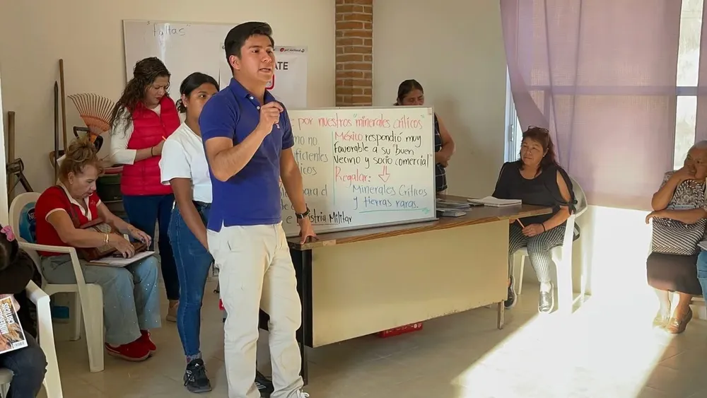 Mineras aprovechan la debilidad institucional Antorcha 1